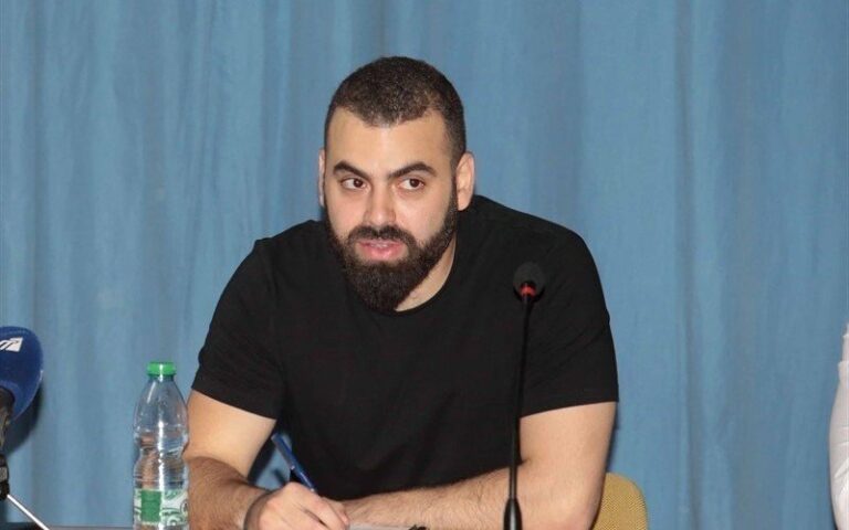 «Δεν ξέρω αν θα έχουμε τον κόσμο στο πλευρό μας…»