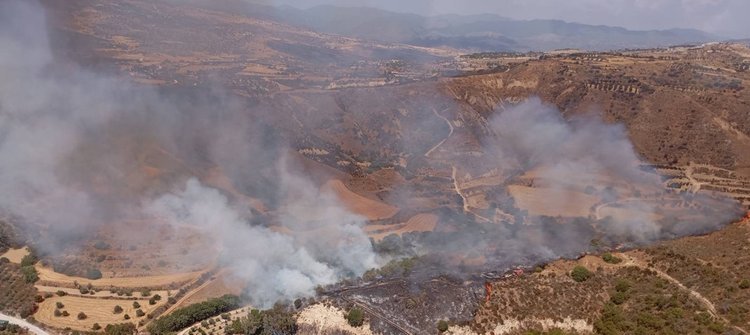 Καλύτερη η κατάσταση στη Μηλιού-Εκκενώθηκαν δύο κατοικίες στη Δρύμου