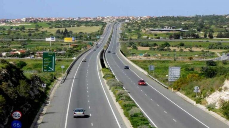 Οδηγοί προσοχή: Έκλεισε λωρίδα στον αυτοκινητόδρομο λόγω τροχαίου