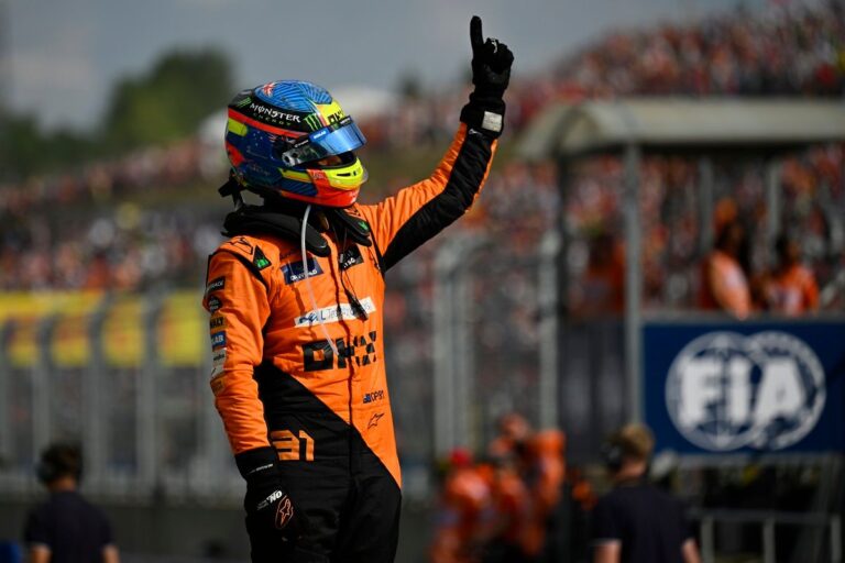 Πρώτη νίκη του Πιάστρι, θριαμβευτικό 1-2 για McLaren!