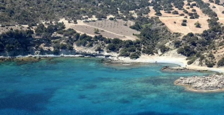 Συναγερμός για βλήμα που εντοπίστηκε στο βυθό της θάλασσας στον Ακάμα