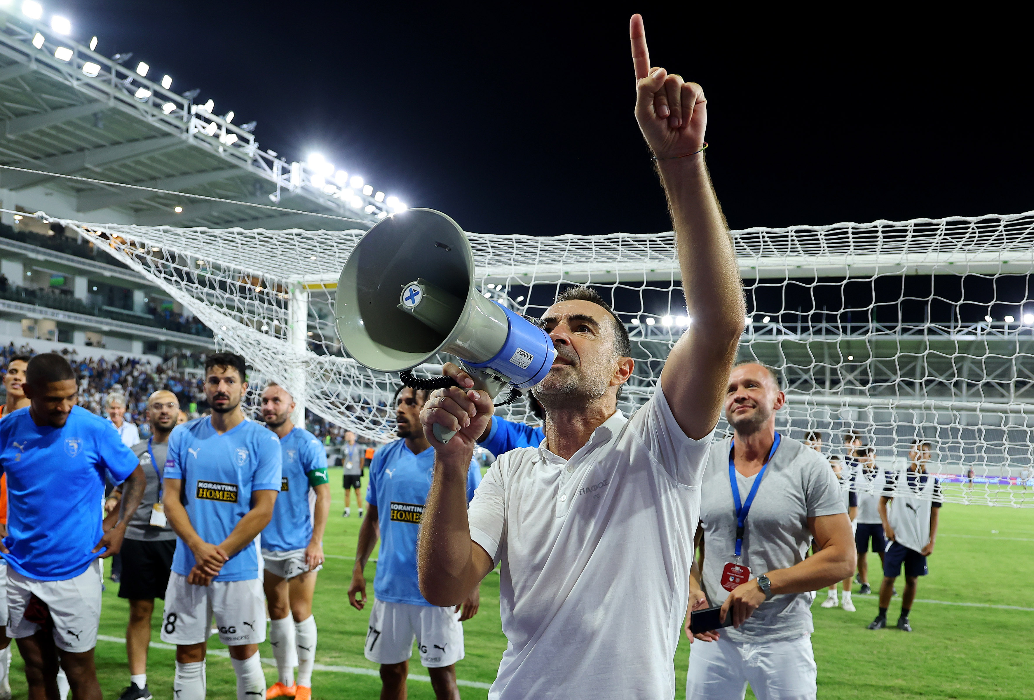 «Τρελαμένος» Καρσέδο, πήρε την…ντουντούκα! (ΦΩΤΟΓΡΑΦΙΕΣ)