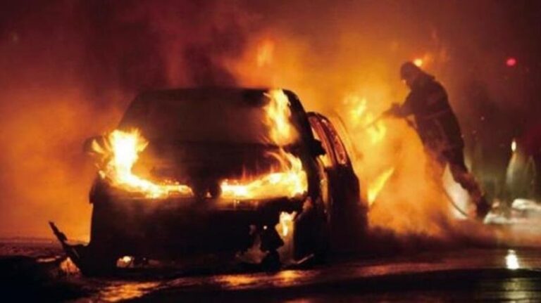 Στόχος εμπρηστών αυτοκίνητο 34χρονου στη Γερμασόγεια