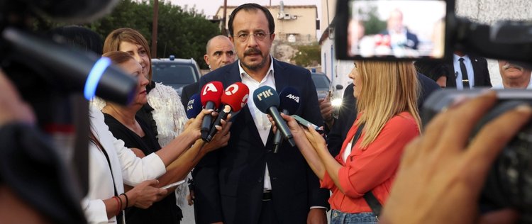 Διπλωματικές παραστάσεις Κυβέρνησης για συλλήψεις Ε/κ στην Δερύνεια-Τους κατηγόρησαν για τρομοκρατία
