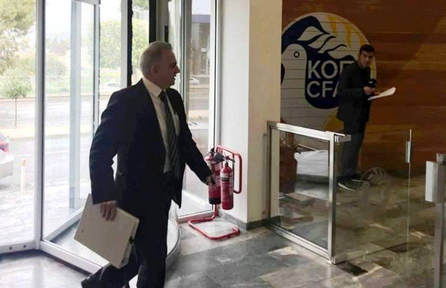 Από τα πρόστιμα, στις… προειδοποιήσεις και στα κεκλεισμένων, ο Βρυωνίδης!