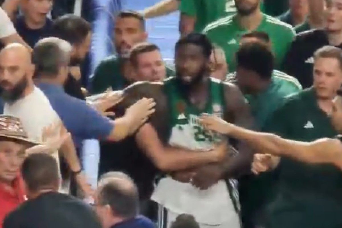 Ένταση ανάμεσα σε Λεσόρ και οπαδούς! (ΒΙΝΤΕΟ)