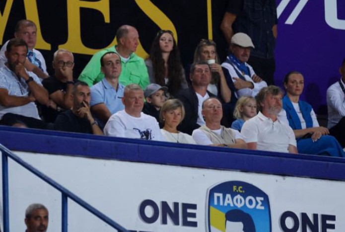ΣΤΗΝ ΠΑΦΟ…