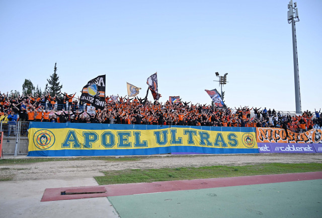 apoel portokali apoelistes apoel kosmos opadoi