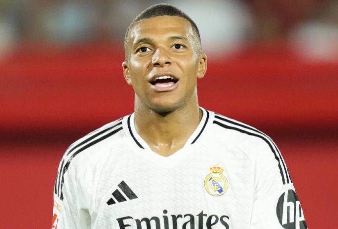kylian-mbappe-real-madrid-2024-2025-1724077177-145579