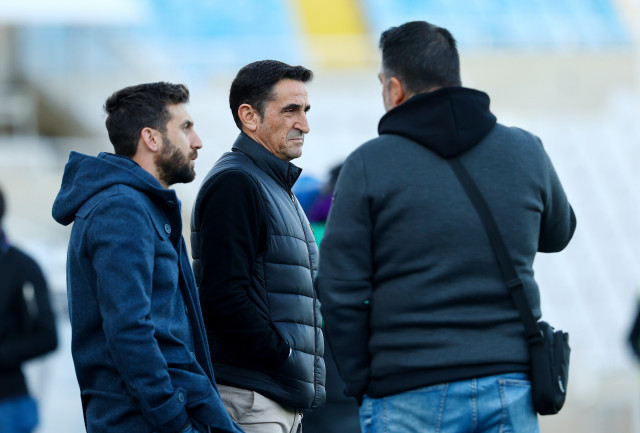 ΤΡΕΙΣ ΚΥΠΡΙΟΙ…